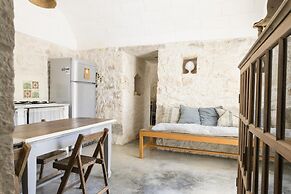 Trullo Solleone con Piscine by Wonderful Italy