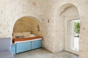 Trullo Solleone con Piscine by Wonderful Italy