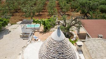 Trullo Solleone con Piscine by Wonderful Italy