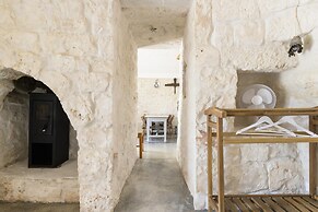 Trullo Solleone con Piscine by Wonderful Italy