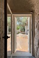 Trullo Solleone con Piscine by Wonderful Italy