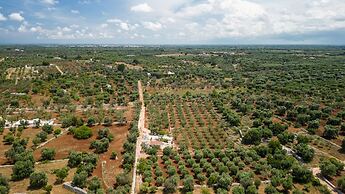 Trullo Solleone con Piscine by Wonderful Italy
