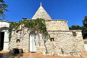 Trullo Solleone con Piscine by Wonderful Italy