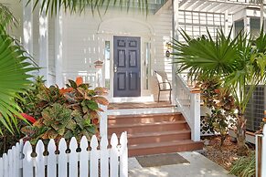 Waterfront Luxury Villa With Sunset Views And Boat Slip 3 Bedroom Town