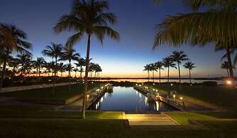 Waterfront Luxury Villa With Spectacular Sunset Views And Boat Slip 3 