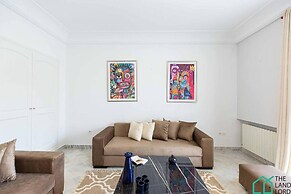 Safran II Apt de Charme Avec Terrasse la Marsa