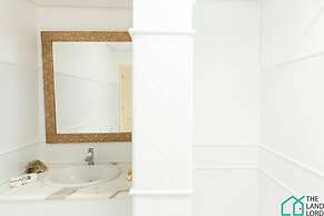 Safran II Apt de Charme Avec Terrasse la Marsa