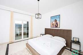 Le Parfait II Bord de mer Central et Luxueux