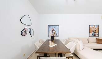 Le Parfait II Bord de mer Central et Luxueux