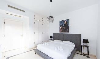 Le Parfait II Bord de mer Central et Luxueux