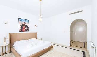 Le Parfait II Bord de mer Central et Luxueux