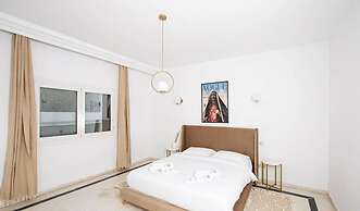 Le Parfait II Bord de mer Central et Luxueux