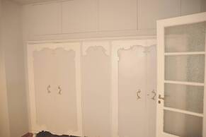 Lovely Apartment Under the Acropolis