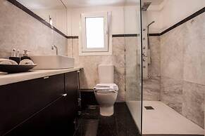 Lovely Apartment Under the Acropolis