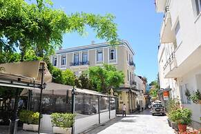 Lovely Apartment Under the Acropolis
