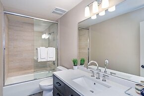 Ski In/out In Town! Ski Area Views, Fireplace, Hot Tub 2 Bedroom Condo