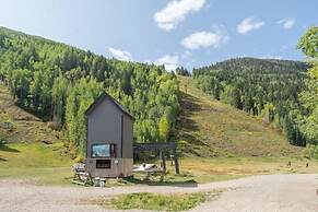 Ski In/out In Town! Ski Area Views, Fireplace, Hot Tub 2 Bedroom Condo