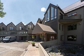 Clean, Cozy Riverside Condo, Walk Everywhere @ Viking Lodge 212 1 Bedr