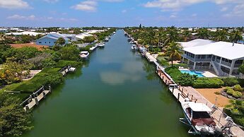 Waterfront Luxury Home With Pool And Boat Dock 3 Bedroom Home by RedAw