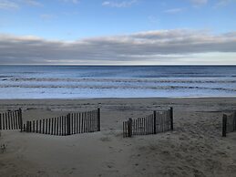 Calico Jack's Galley 2 Bedroom Cottage by RedAwning