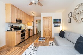 Modern Comfort River/mtn Views + Hot Tub 1 Bedroom Condo by RedAwning