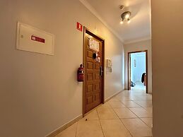 Oceanview Bliss in Albufeira Retreat Over Oldtown