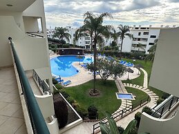 Oceanview Bliss in Albufeira Retreat Over Oldtown