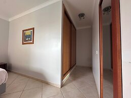 Oceanview Bliss in Albufeira Retreat Over Oldtown