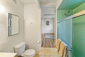 Secluded Mountain Getaway 3 Bedroom Home by RedAwning