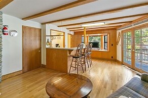 Secluded Mountain Getaway 3 Bedroom Home by RedAwning