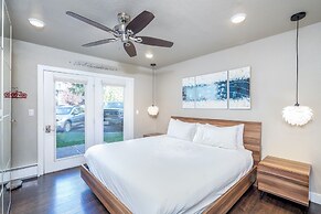 Walk To Ski, Stylish & Bright! Ground Floor, Hot Tub, Pool 1 Bedroom C