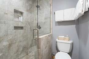 Ground Floor On River Trail, Walk To Ski 1 Bedroom Condo by RedAwning