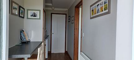 Relax With Amazing Views! 1-bed Studio in Tegryn