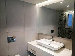 Luxurious Apartment in Acropolis
