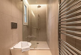 Luxurious Apartment in Acropolis