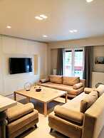 Luxurious Apartment in Acropolis