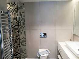 Luxurious Apartment in Acropolis