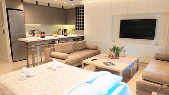 Luxurious Apartment in Acropolis
