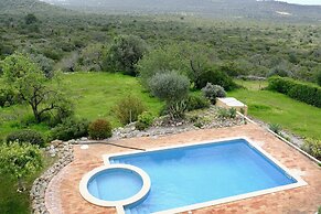 Casa Amarela by Portucasa