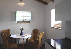 Casa Amarela by Portucasa
