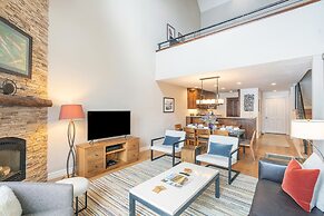 Slopeside Paradise Penthouse At Lift 7, Views, Fireplace, Deck, Hot Tu