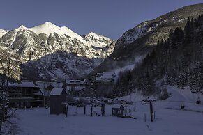 Slopeside Paradise Penthouse At Lift 7, Views, Fireplace, Deck, Hot Tu