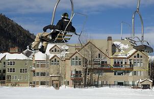 Slopeside Paradise Penthouse At Lift 7, Views, Fireplace, Deck, Hot Tu