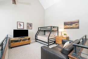 Slopeside Paradise Penthouse At Lift 7, Views, Fireplace, Deck, Hot Tu