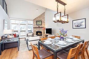 Slopeside Paradise Penthouse At Lift 7, Views, Fireplace, Deck, Hot Tu