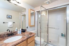 Riverside Dream! Quiet Spot W Deck, 5 Min Walk To Gondola & Main St. 2