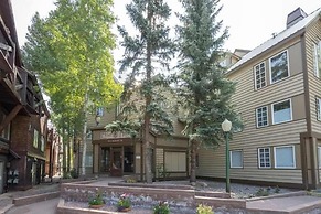 Sunny Condo, Box Canyon Views, Pool + Hot Tub 2 Bedroom Condo by RedAw