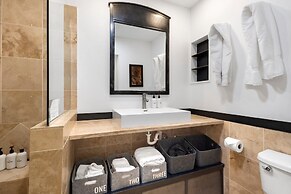 Sunny Condo, Box Canyon Views, Pool + Hot Tub 2 Bedroom Condo by RedAw