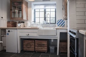 The Old Spa - 2 Bedroom Cottage - Pleasant Valley