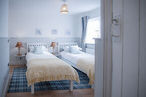 The Old Spa - 2 Bedroom Cottage - Pleasant Valley